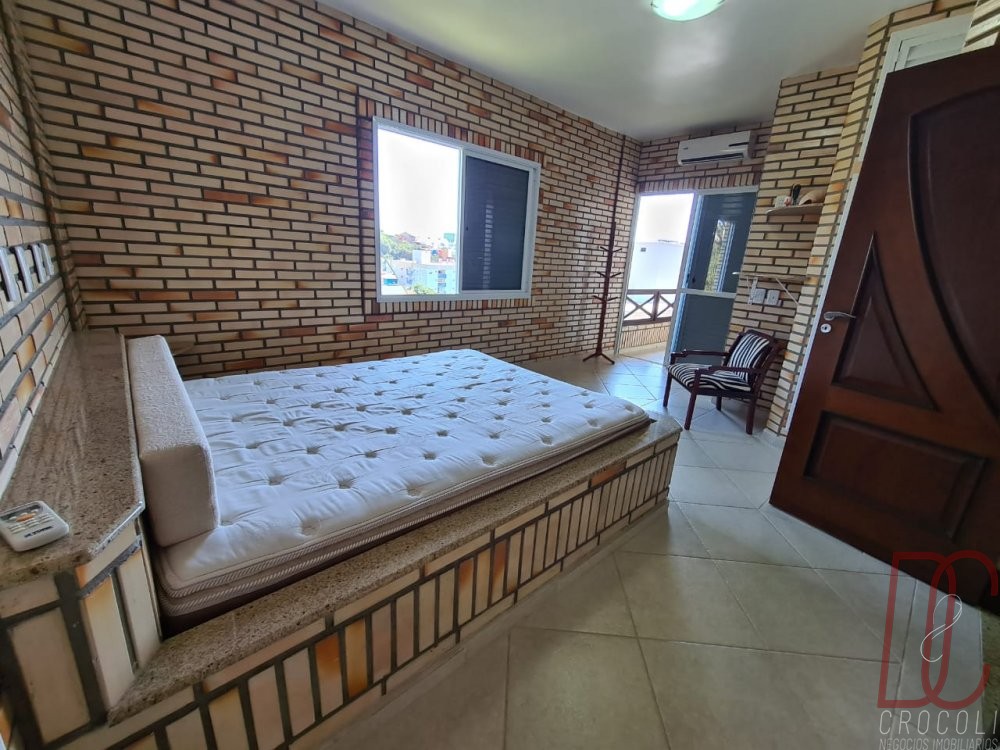 Casa de Pedra - 14 pessoas - Bombinhas