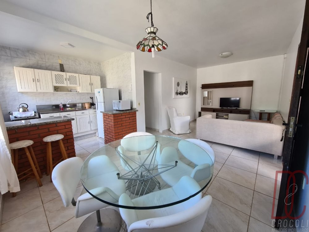 Ap 02 Uirapuru - 5 pessoas - Bombas