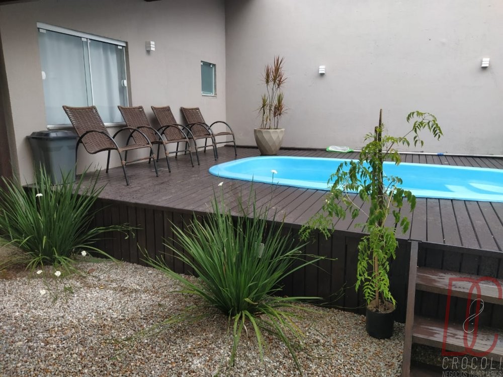  Casa com piscina - 10 pessoas - Bombas