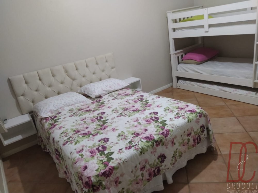  Casa com piscina - 10 pessoas - Bombas