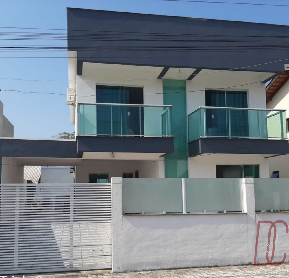 Casa Z Amndio, com piscina - 10 Pessoas - Bombas