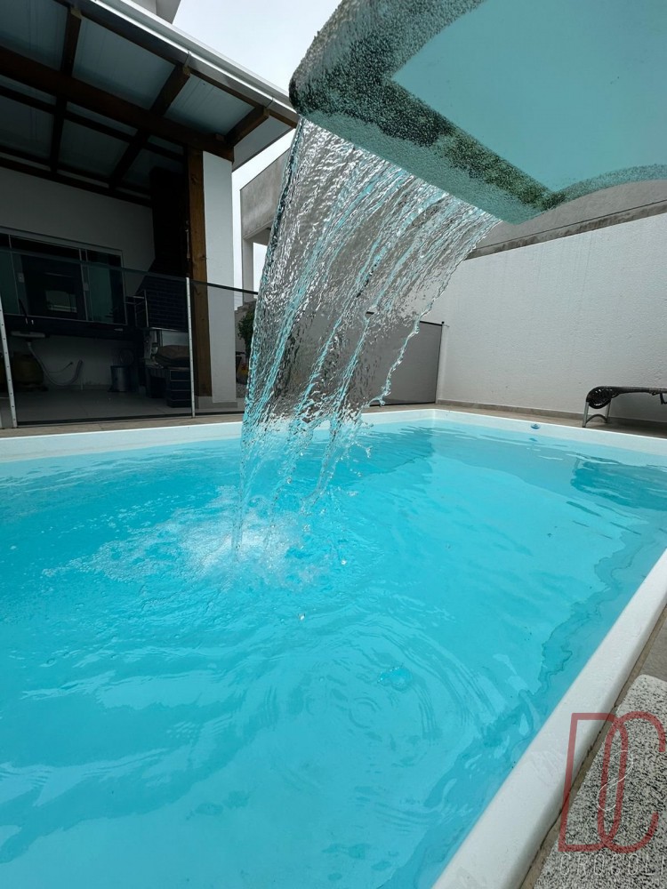 Casa Z Amndio, com piscina - 10 Pessoas - Bombas