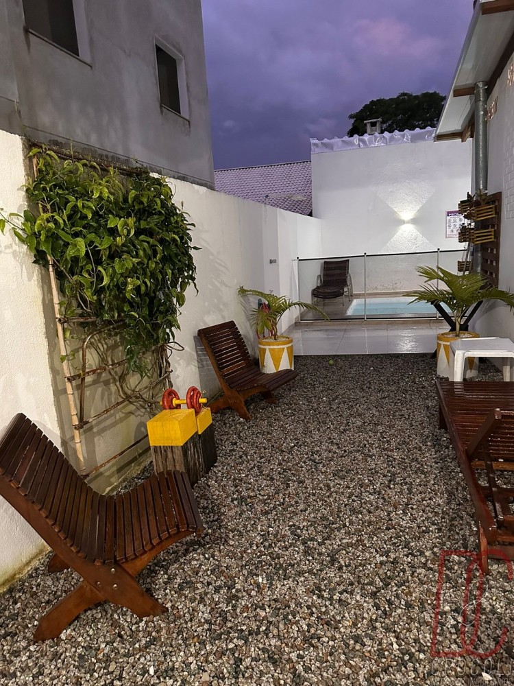 Casa Z Amndio, com piscina - 10 Pessoas - Bombas