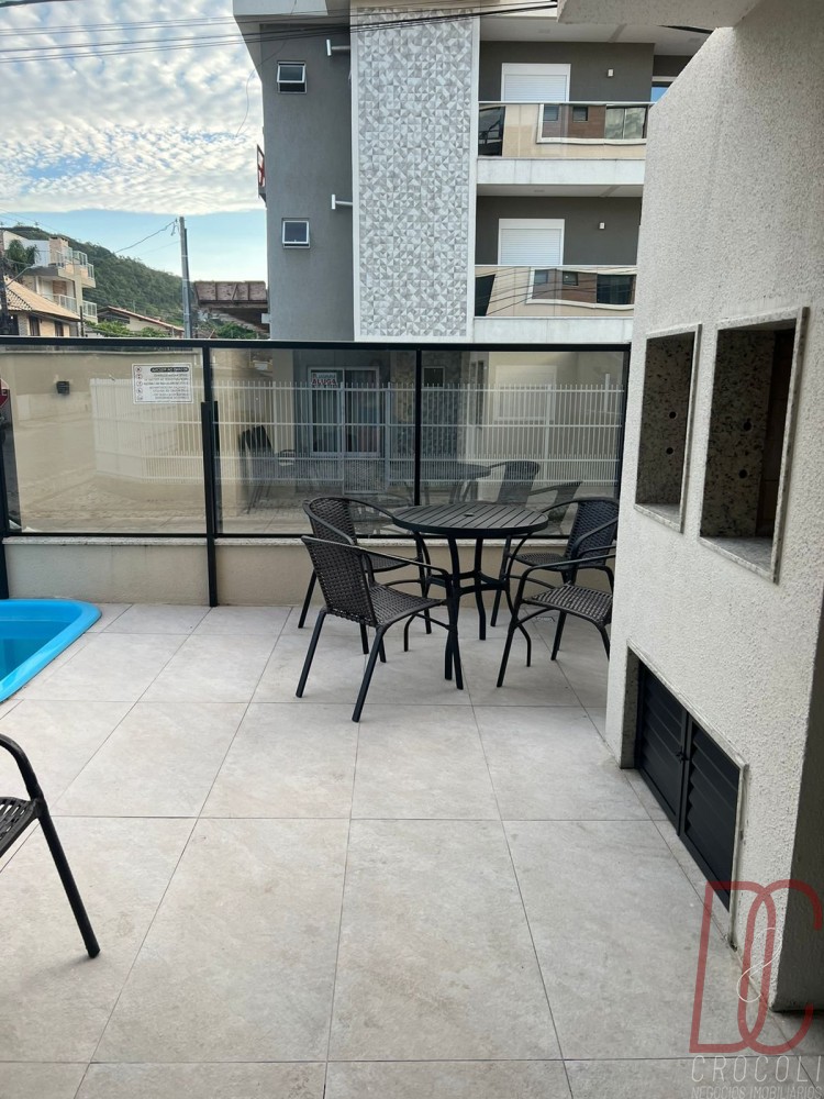 Apto 2 pessoas - 500m do mar - Bombinhas Centro