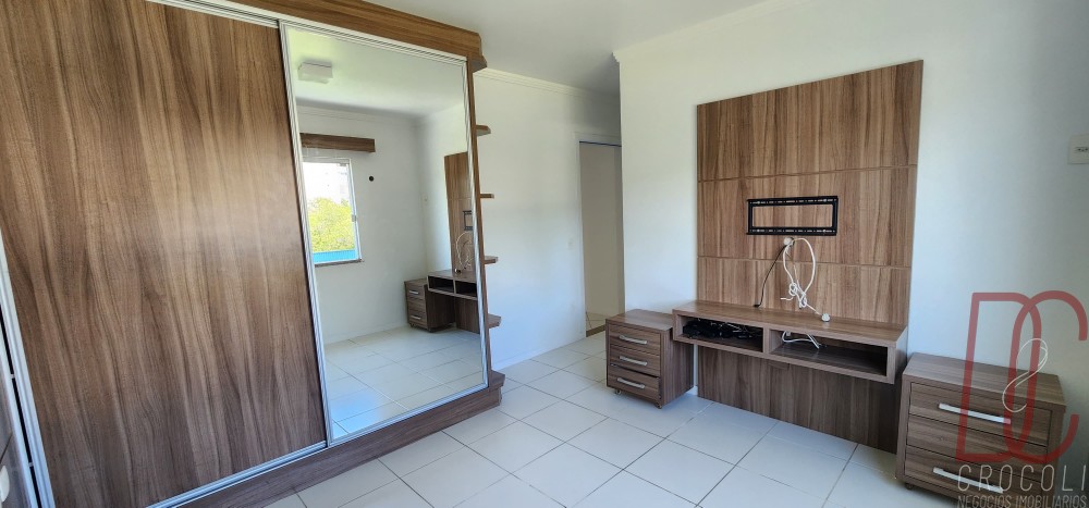 Apto 3 quartos 2 vagas - 550m da praia - Bombas