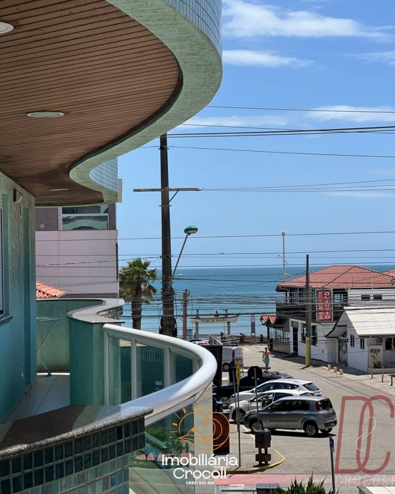 Apartamento 50 metros da praia