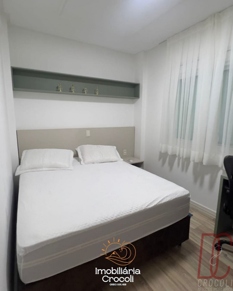 Apartamento 50 metros da praia