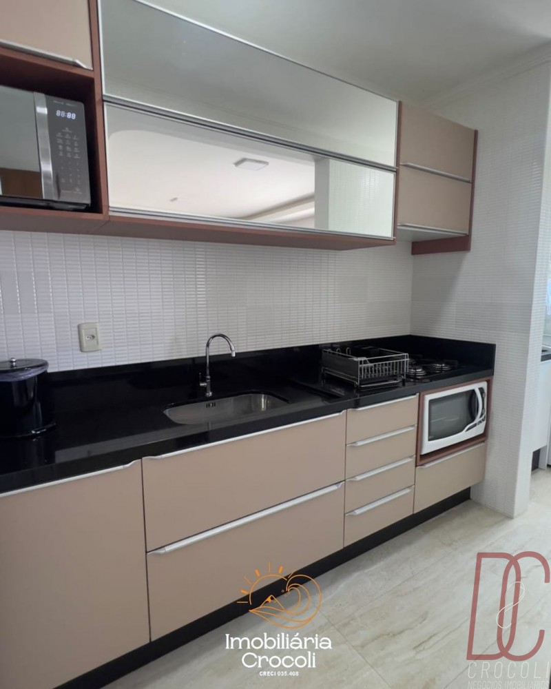 Apartamento 50 metros da praia