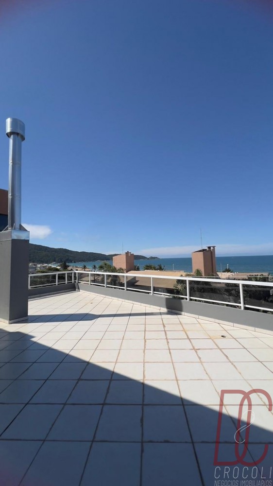 Cobertura vista mar em Bombas (8pes) 80m da praia