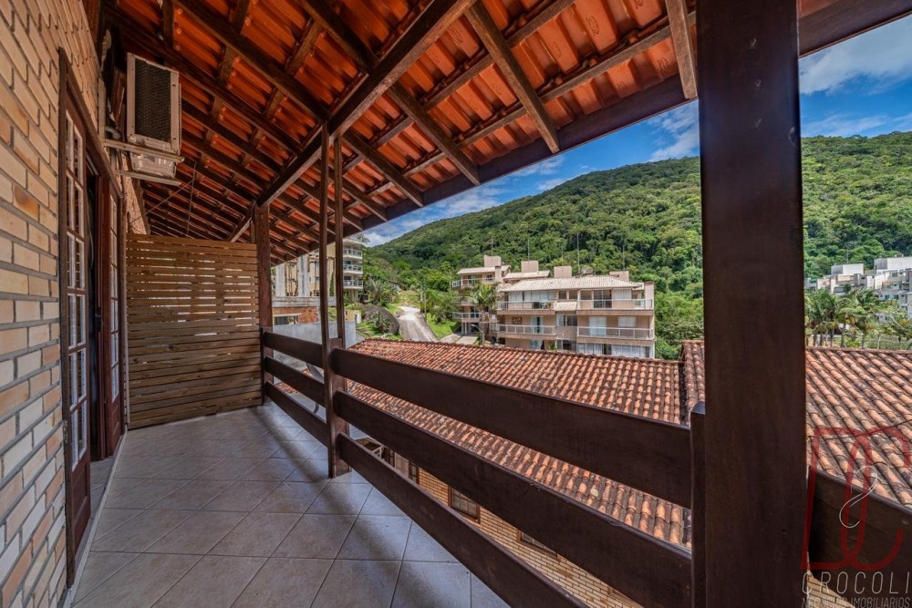 Cost�o Bombas (6Pax) 350m do mar c/ churrasqueira