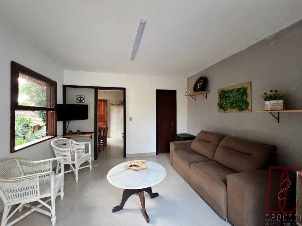 Casa em Bombas c/ 2 pavimentos a 100m mar